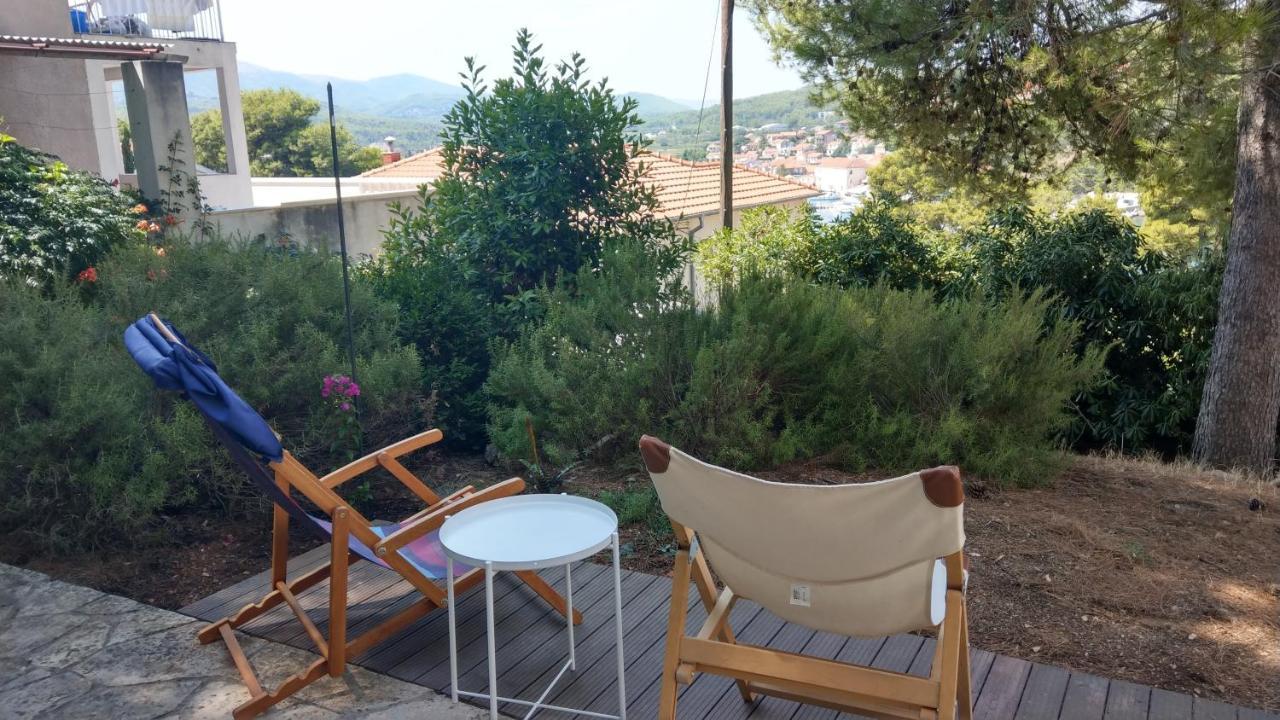 Cozy Jelsa Apartment In The Shade Of The Pines. Dış mekan fotoğraf