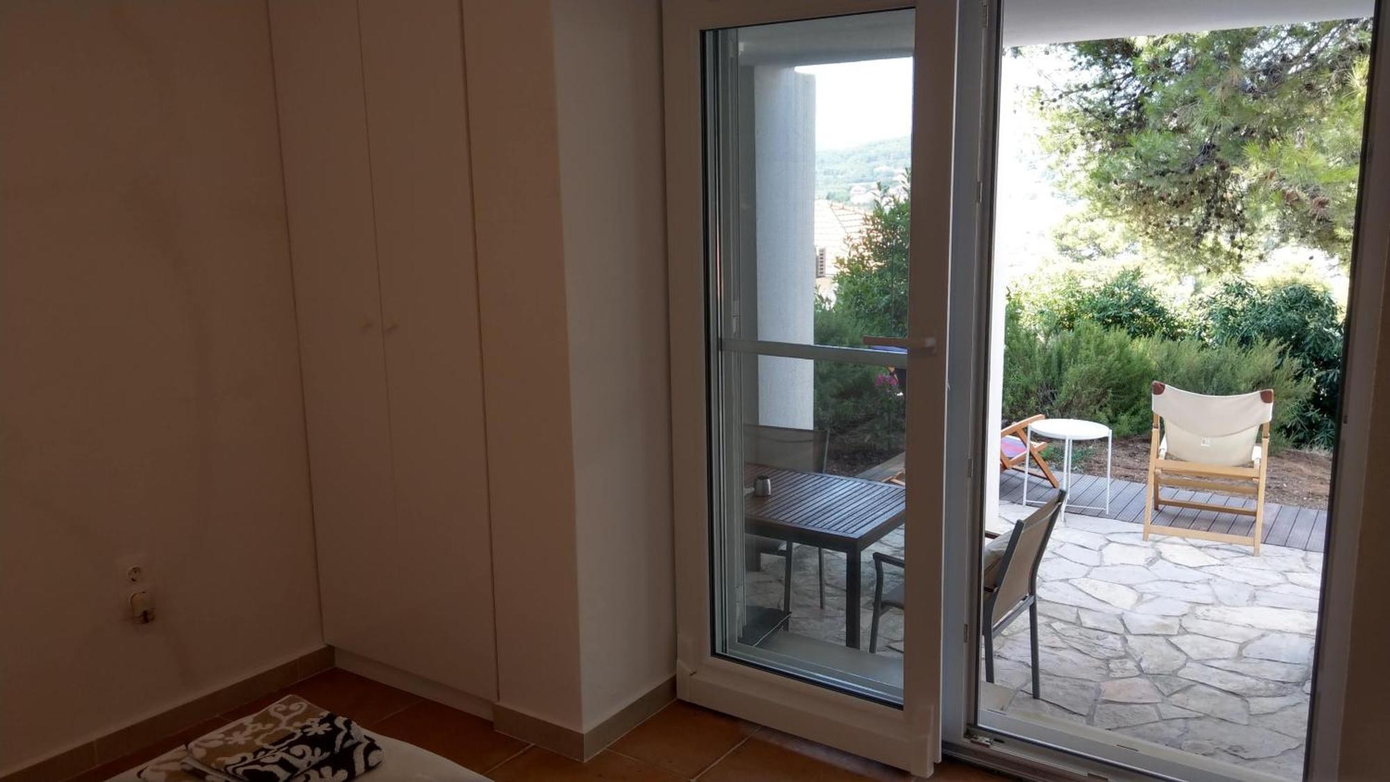 Cozy Jelsa Apartment In The Shade Of The Pines. Dış mekan fotoğraf